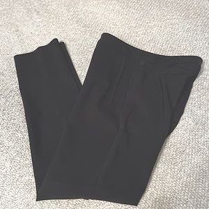 Lululemon ON THE MOVE pant in black size 4
